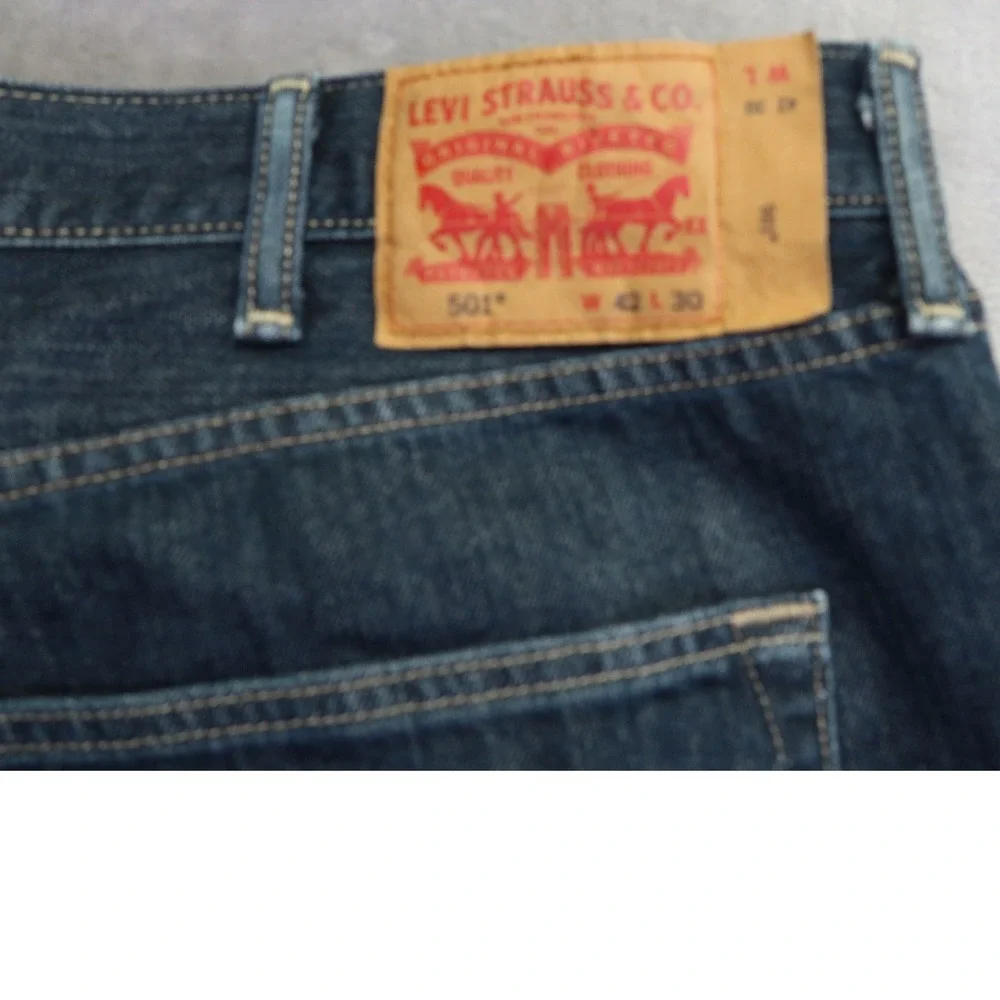 Levis 501 Original Fit Jeans Mens 42x30 Dark Wash Blue Button‎ Fly Denim Pants